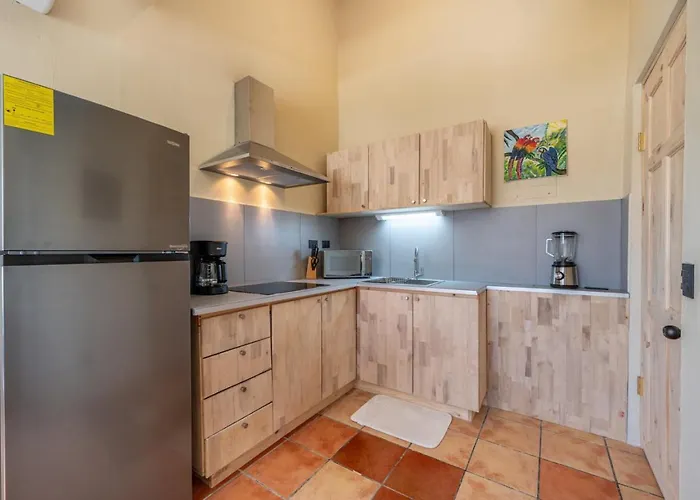 Mariposita Marina Real, Charming 1-bed, 1-bath *